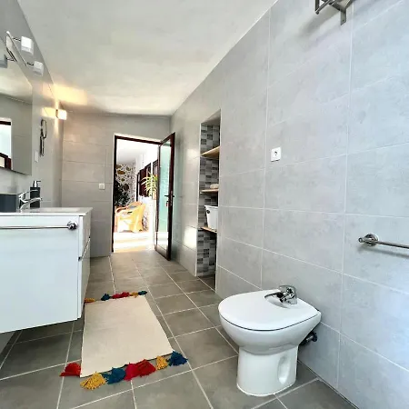 Espectacular Con Piscina Privada, Wifi En Villa Triquivijate