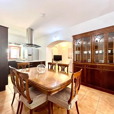 Espectacular Con Piscina Privada, Wifi En * Triquivijate