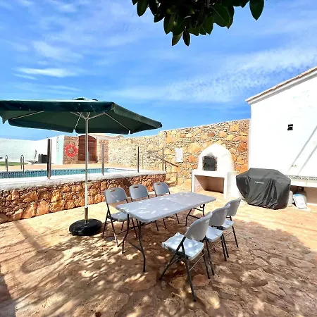 Espectacular Con Piscina Privada, Wifi En * Triquivijate