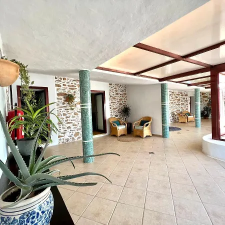 Espectacular Con Piscina Privada, Wifi En Triquivijate