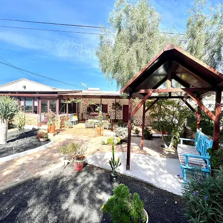 Espectacular Con Piscina Privada, Wifi En Triquivijate