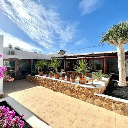 Espectacular Con Piscina Privada, Wifi En Triquivijate